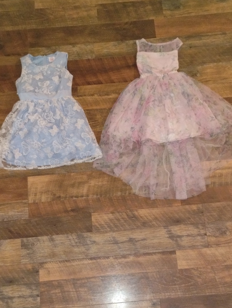 2 Sleeveless Dresses Girls 5 And 4/5